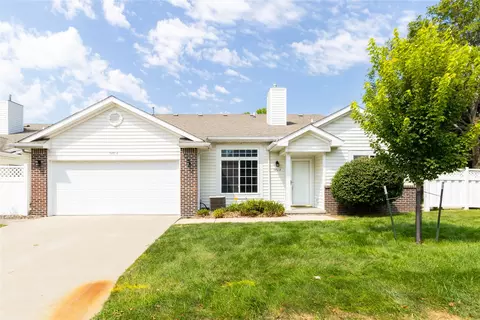 5451 Longview Ct #4, Johnston, IA 50131