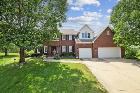1826 NW 152nd Ct, Clive, IA 50325