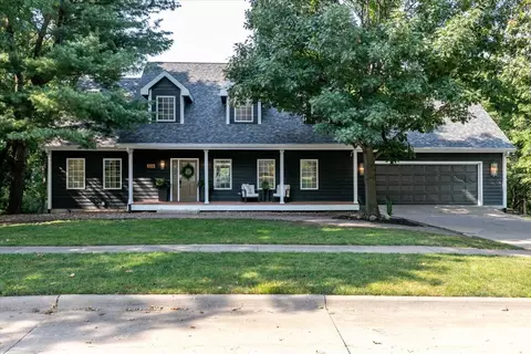2506 Scholte St, Pella, IA 50219