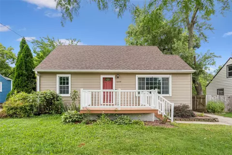 3109 Holcomb Ave, Des Moines, IA 50310