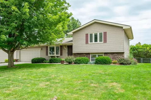 23 Constitution Blvd, Pleasant Hill, IA 50327