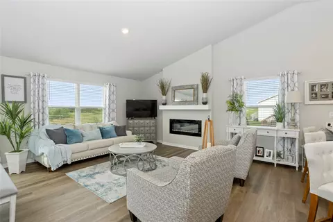 1110 Bel Aire Ct, Waukee, IA 50263