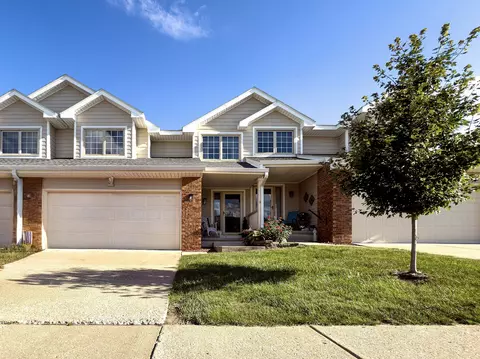 4400 Ep True Pkwy #25, West Des Moines, IA 50265