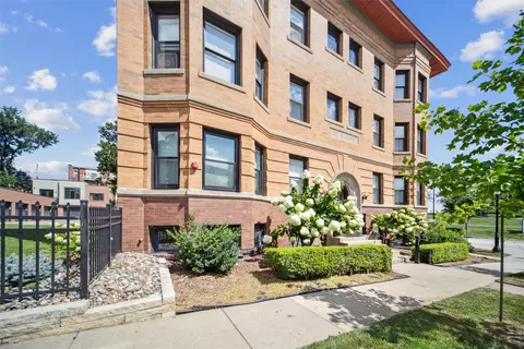 1503 Pleasant St #6, Des Moines, IA 50314