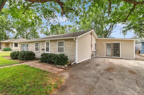 6200 Welker Ave, Des Moines, IA 50312