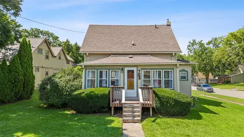 703 S 8th St, Clear Lake, IA 50428