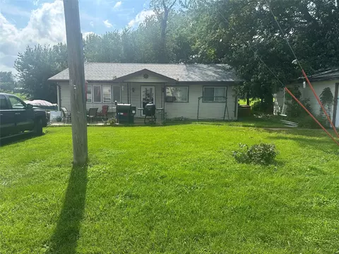 404 N Harrison Sts, Van Wert, IA 50262