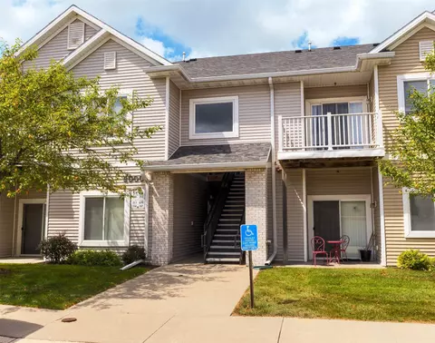 8601 Westown Pkwy #5109, West Des Moines, IA 50266