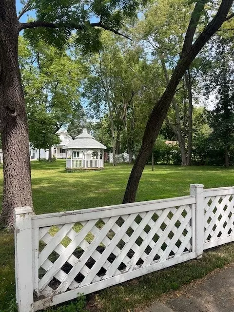 714 W Salem Ave, Indianola, IA 50125