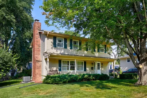 842 23rd St, West Des Moines, IA 50265