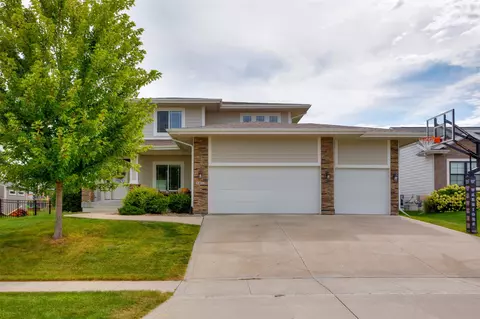 1412 S 92nd St, West Des Moines, IA 50266