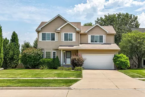 1104 S 51st St, West Des Moines, IA 50265