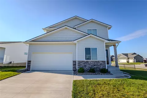 3225 NW 29th St, Ankeny, IA 50023