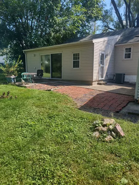 4410 NE 29th St, Des Moines, IA 50317