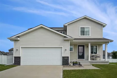 2714 NW 23rd St, Ankeny, IA 50023