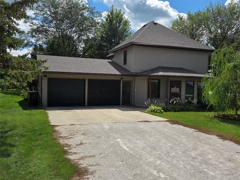 111 Summerset St, Fontanelle, IA 50846