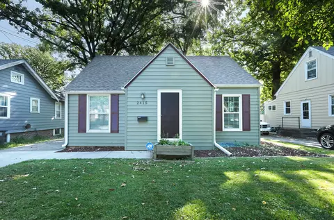 2415 34th St, Des Moines, IA 50310