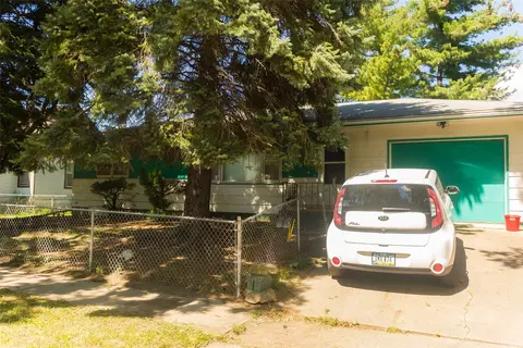 915 Laurel St, Des Moines, IA 50314
