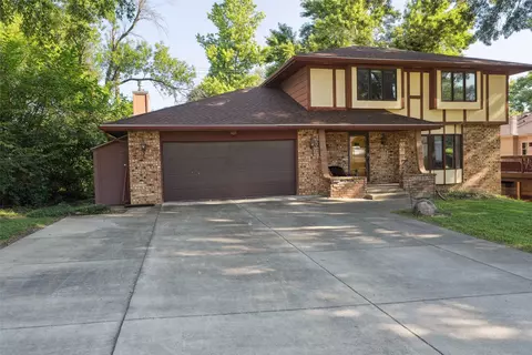 2905 Watrous Ave, Des Moines, IA 50321