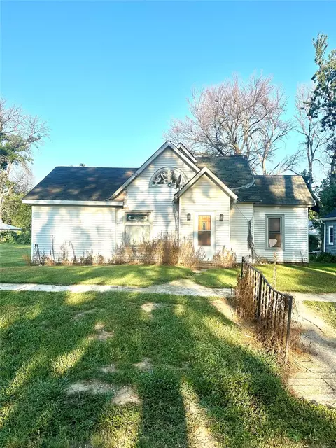 404 Eva St, Irwin, IA 51446