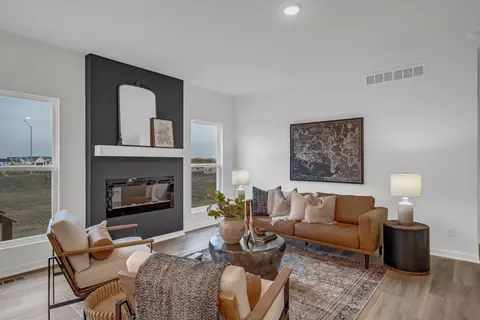 150 NW Rolling Cir, Waukee, IA 50263
