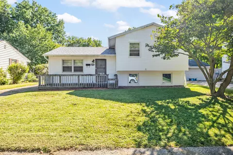 3215 E 40th Ct, Des Moines, IA 50317