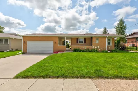 316 E 22nd St, Madrid, IA 50156