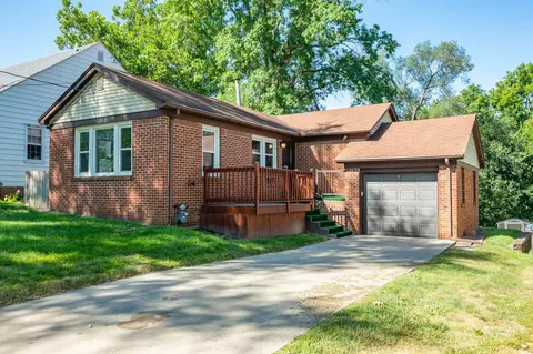 1346 Merle Hay Rd, Des Moines, IA 50311