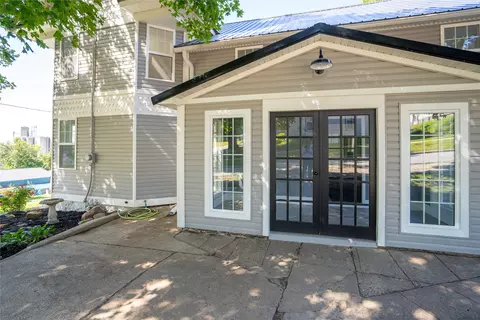 503 2nd St, Kellogg, IA 50135