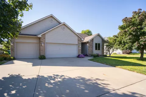 1212 NW Rolling Rock Rd, Ankeny, IA 50023