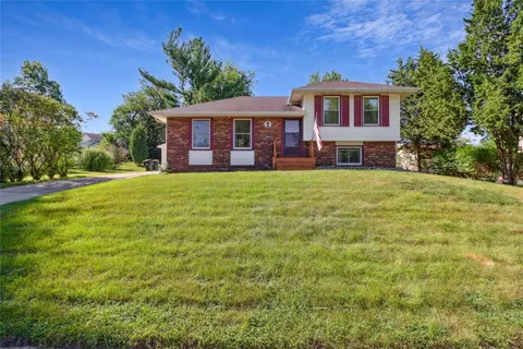 1619 Hyvue St, Adel, IA 50003