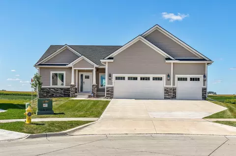 455 NW Ashley Cir, Waukee, IA 50263