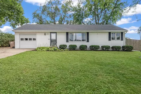 618 Mafred Dr, Norwalk, IA 50211