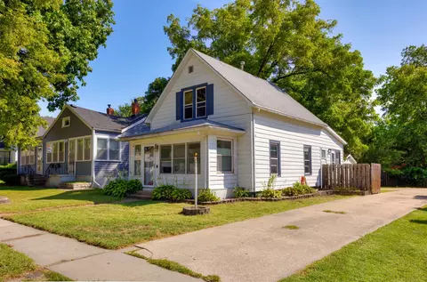 3819 10th St, Des Moines, IA 50313