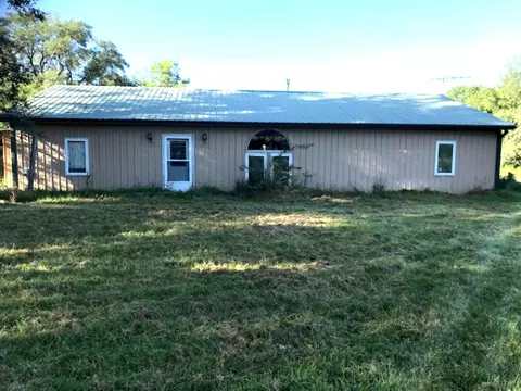 2331 Victory Ln, Bussey, IA 50044