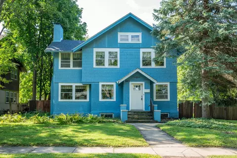 822 7th St, Ames, IA 50010