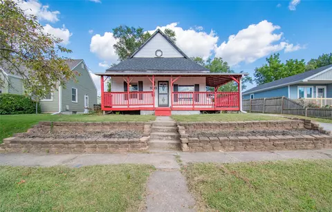 3315 E 8th St, Des Moines, IA 50316