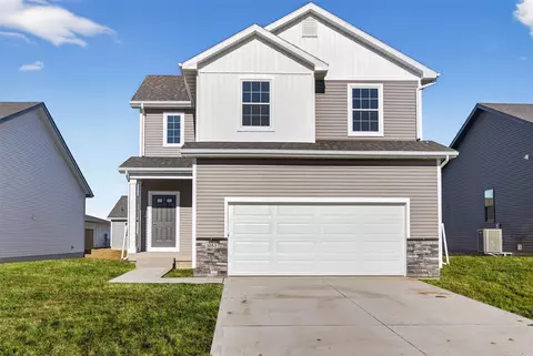 1053 NW Yorktown Dr, Waukee, IA 50263
