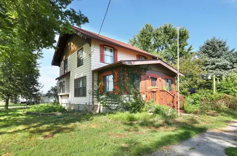 201 N Dewey St, Prairie City, IA 50228