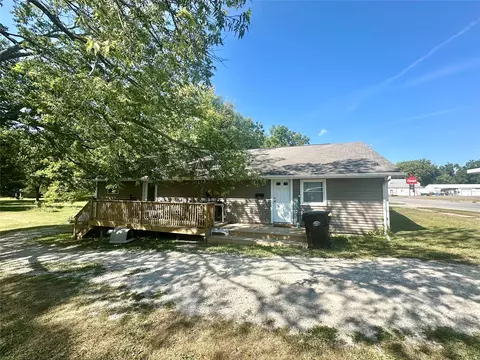 516 W Summit St, Winterset, IA 50273