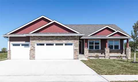 413 NE Madison Ave, Elkhart, IA 50073