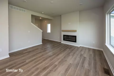 4304 Grover Woods Ln, Des Moines, IA 50317