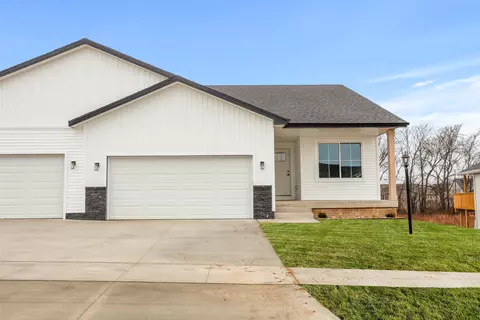 6546 NE 11th Ct, Des Moines, IA 50313