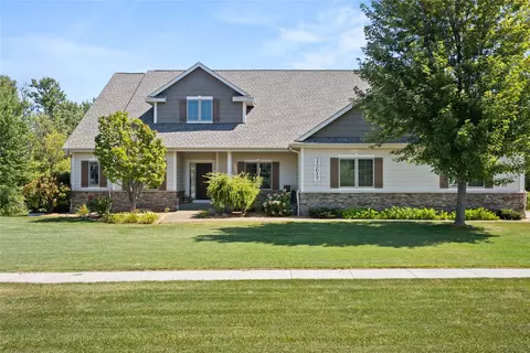 10617 Beaverbrooke Blvd, Johnston, IA 50131
