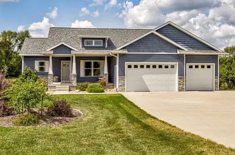 906 Baldwin St, Maxwell, IA 50161