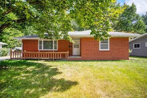 609 SW Maple St, Ankeny, IA 50023