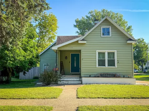 1226 6th St, Boone, IA 50036