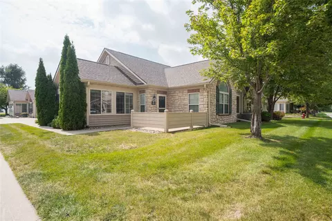 3305 SE Glenstone Dr #142, Grimes, IA 50111