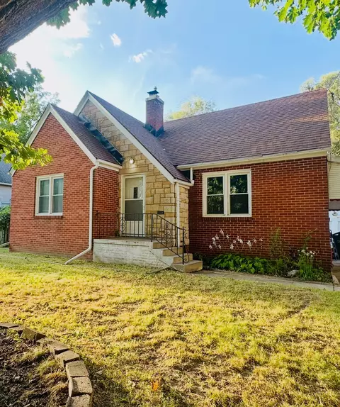 2622 Capitol Ave, Des Moines, IA 50317