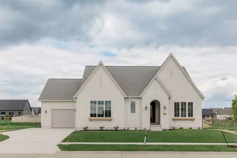306 SW 18th St, Ankeny, IA 50023